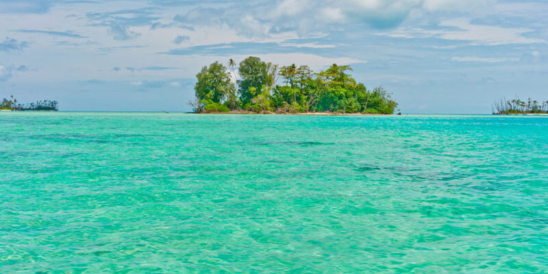 Desert islands When offshore is not offshore